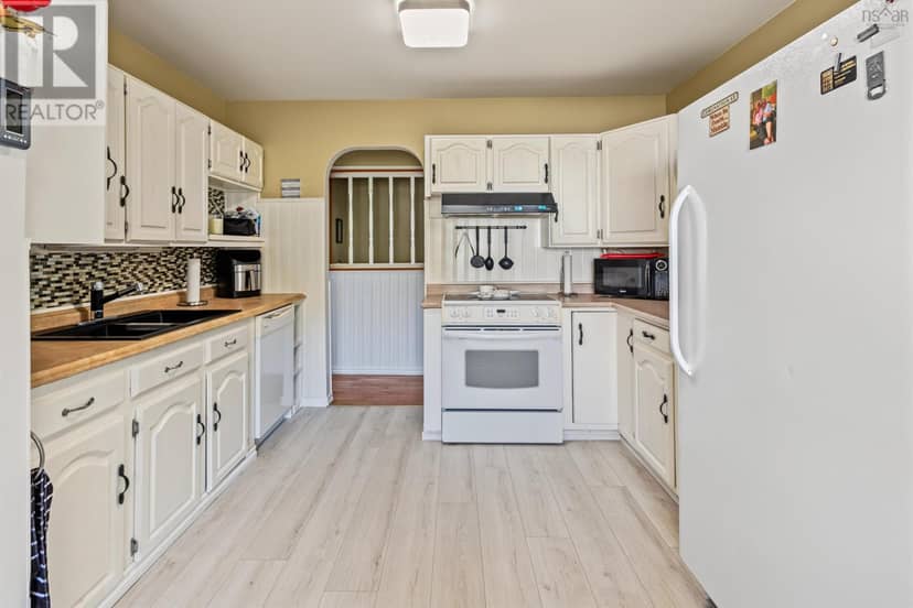 116 Lynch Drive — photo 10 of 25