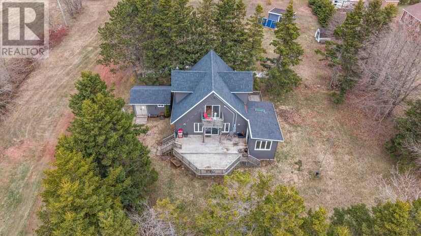 16 Levine Lane — photo 1 of 40