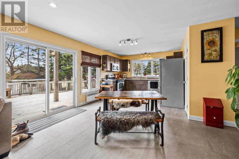 16 Levine Lane — photo 13 of 40