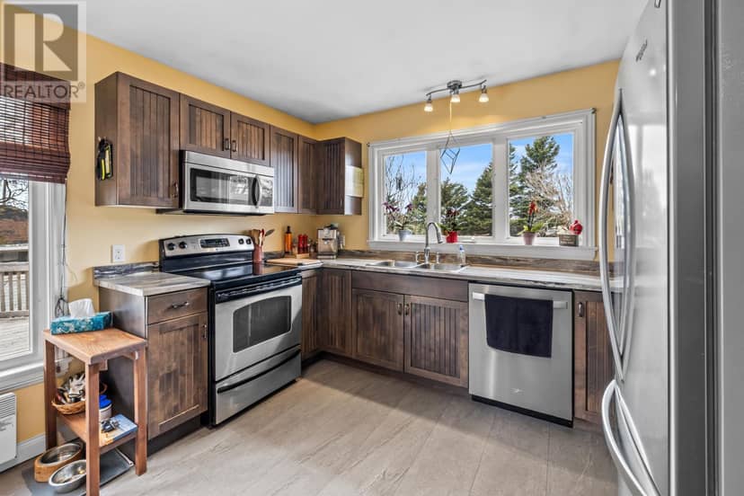 16 Levine Lane — photo 14 of 40