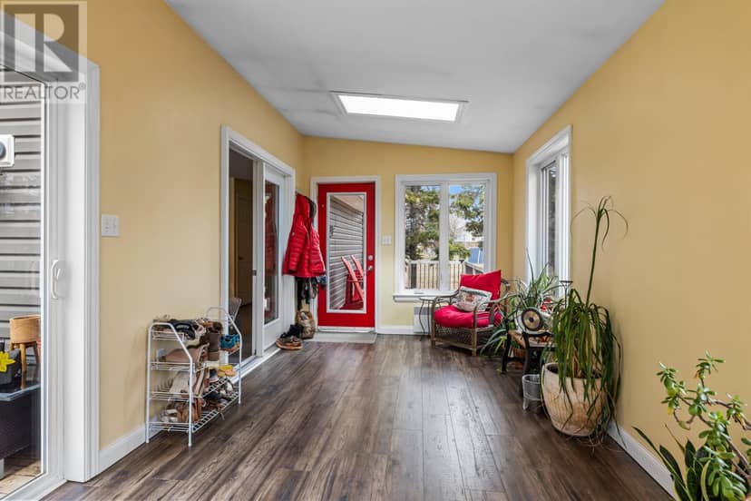 16 Levine Lane — photo 33 of 40