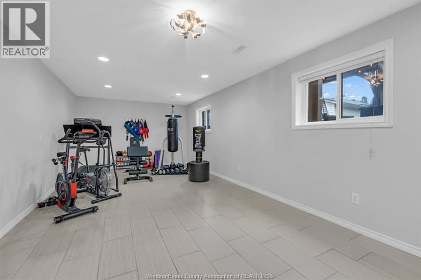 389 Donlon — photo 30 of 40