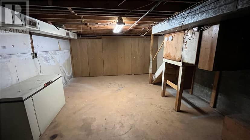 145 Axmith Avenue — photo 5 of 23