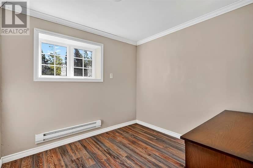 3 Hopkins Road — photo 14 of 17
