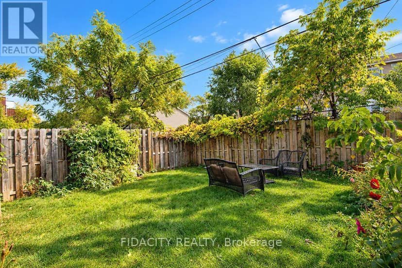 1402 Mayview Avenue — photo 23 of 24