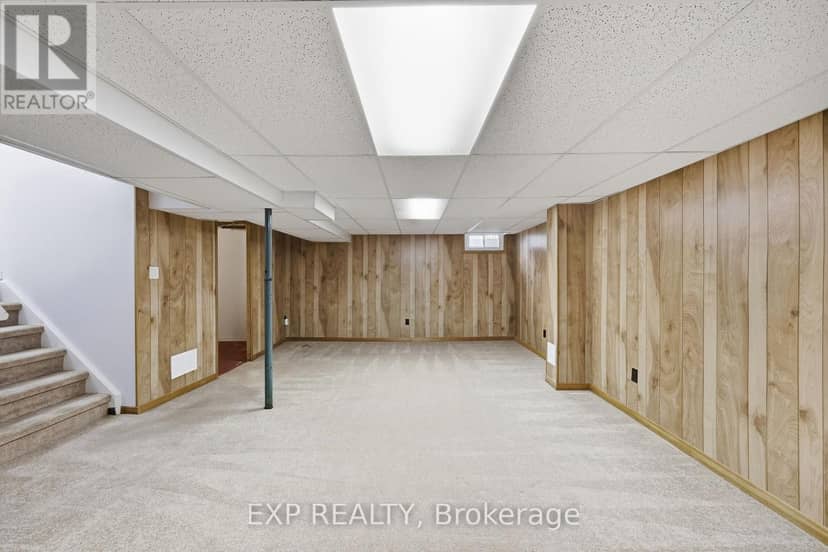 38 - 195 Queen Victoria Drive — photo 29 of 36