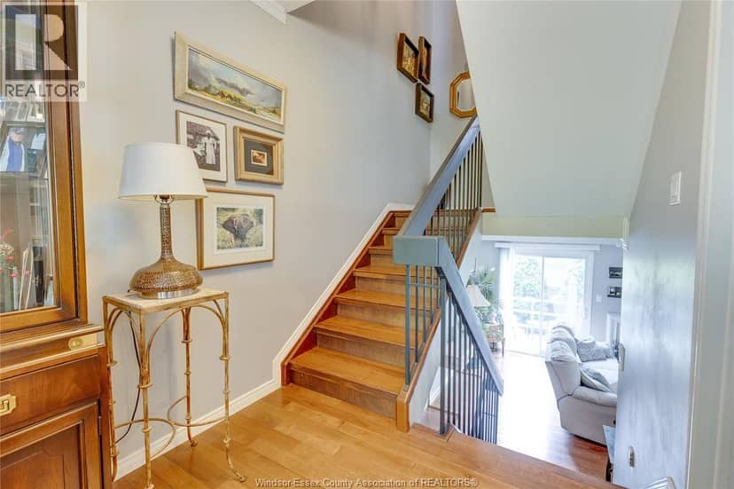 3917 RIVERSIDE East Unit# 9-3917 — photo 11 of 40