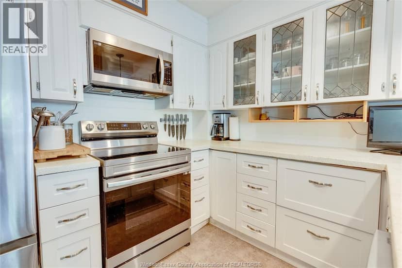 3917 RIVERSIDE East Unit# 9-3917 — photo 14 of 40