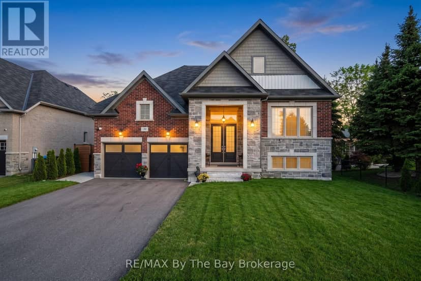 43 Fawndale Crescent — photo 1 of 40
