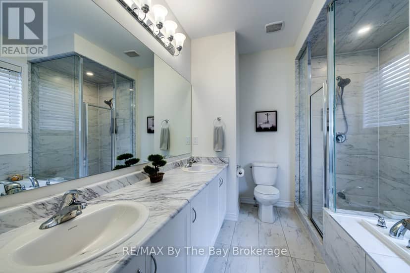 43 Fawndale Crescent — photo 12 of 40