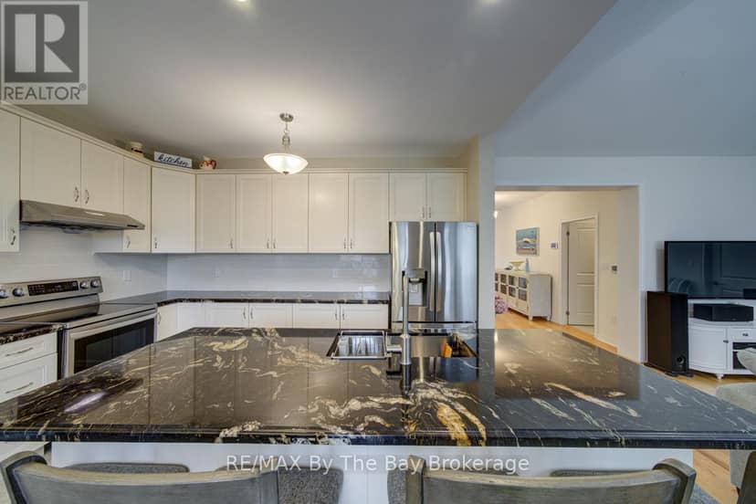 43 Fawndale Crescent — photo 20 of 40