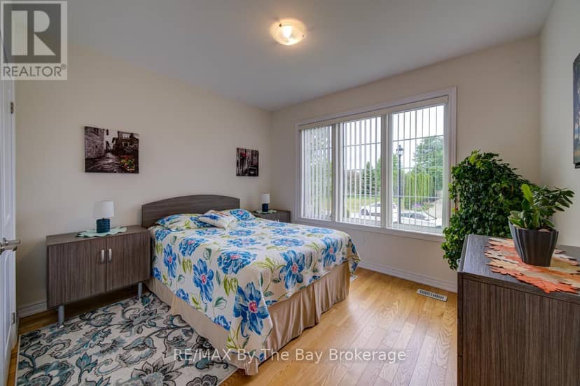 43 Fawndale Crescent — photo 31 of 40