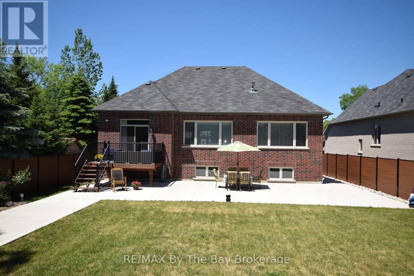 43 Fawndale Crescent — photo 39 of 40