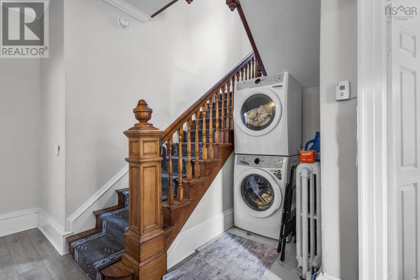 1394 Edward Street — photo 13 of 40