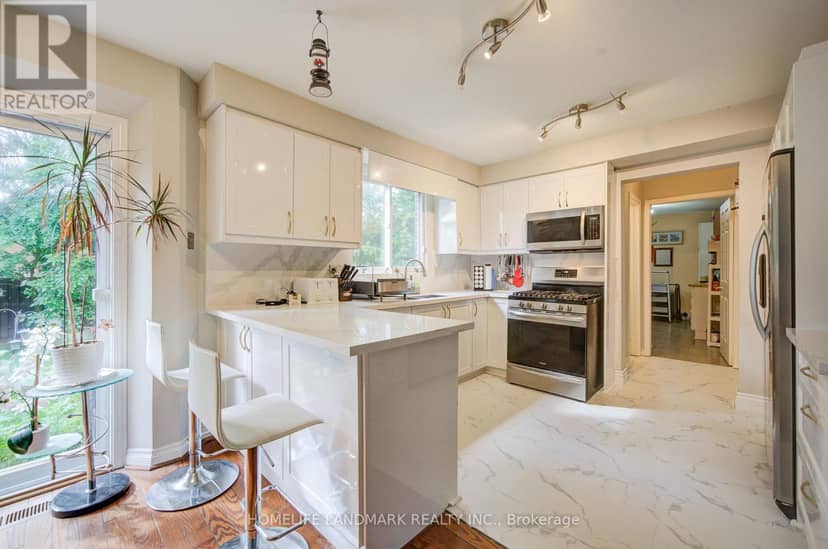 3 Ruddell Place, Toronto, photo 2