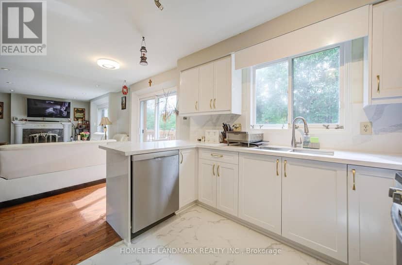3 Ruddell Place, Toronto, photo 3