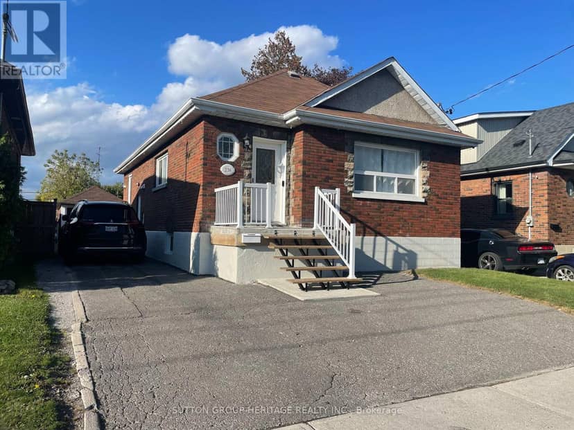 236 McNaughton Avenue, Oshawa