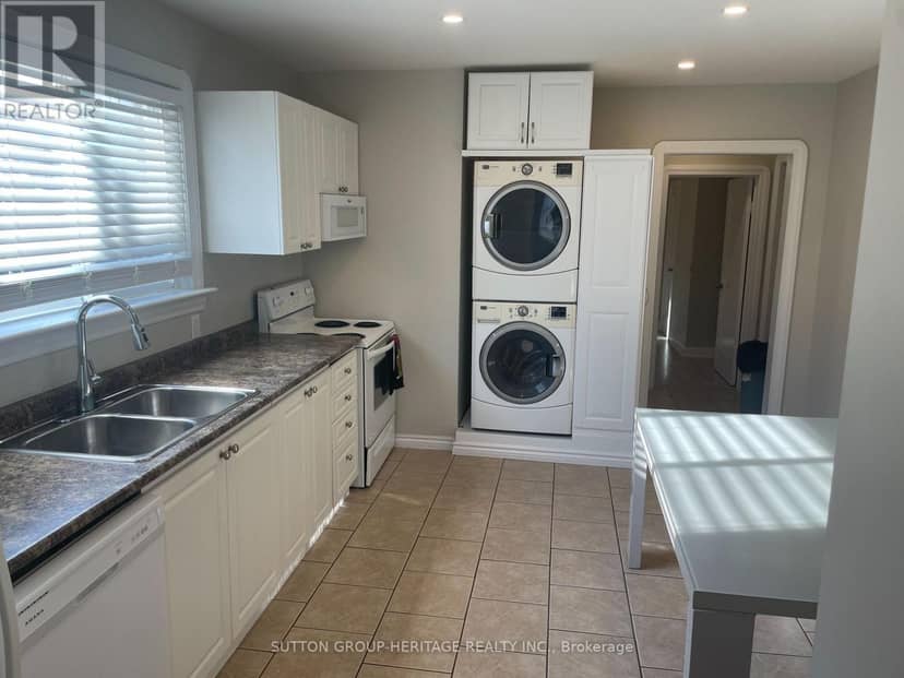 236 McNaughton Avenue, Oshawa, photo 4