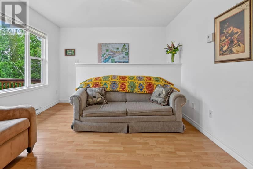 3653 West Bay Road — photo 14 of 23