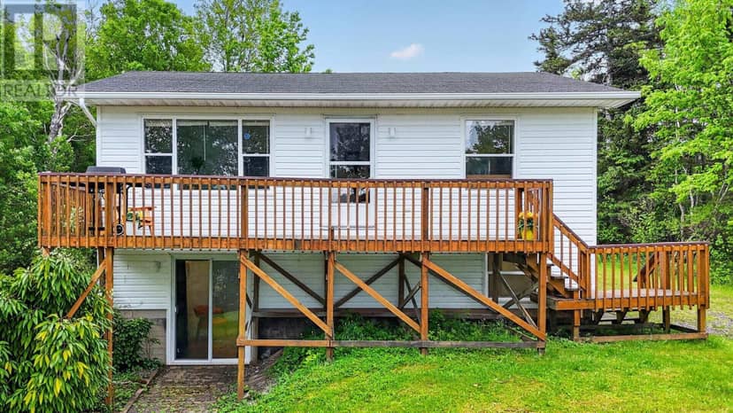 3653 West Bay Road — photo 1 of 23