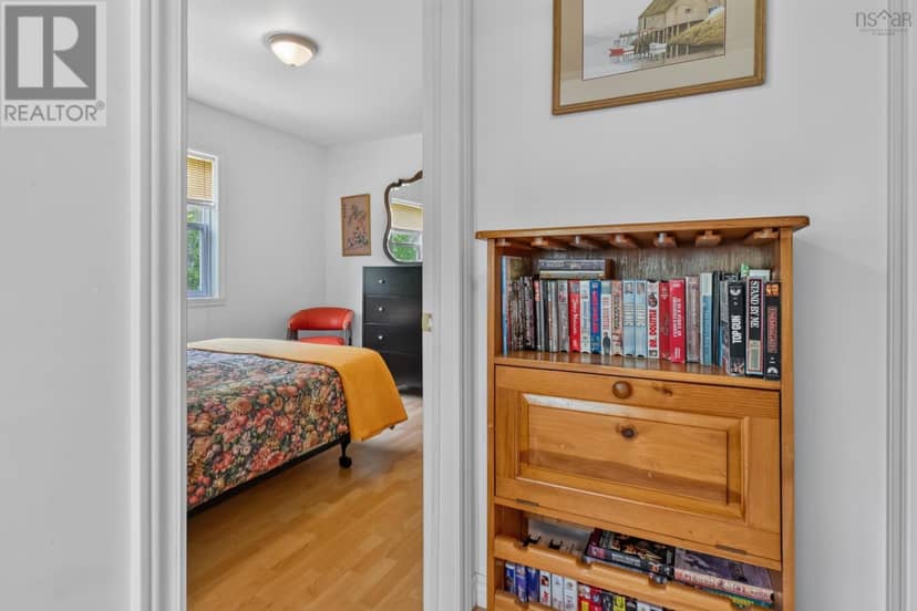 3653 West Bay Road — photo 10 of 23