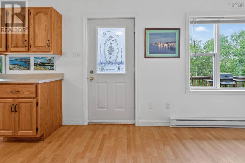 3653 West Bay Road — photo 7 of 23