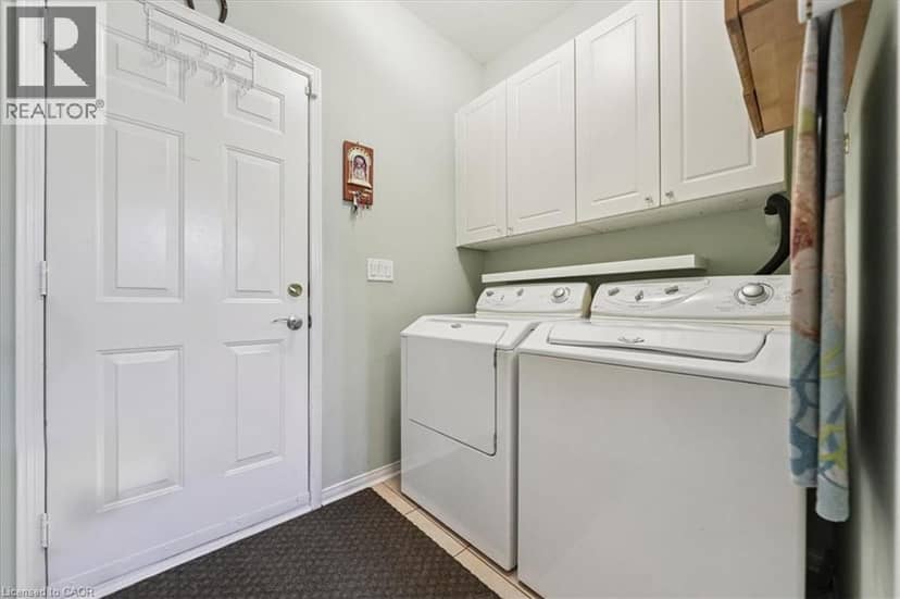 52 MISTYCREEK Crescent — photo 12 of 40