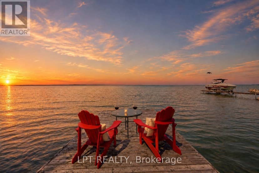 173 Lake Drive E, Georgina, photo 2