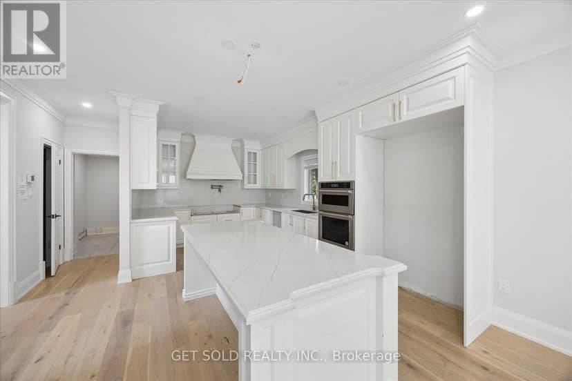 49 Pearson Avenue — photo 14 of 40