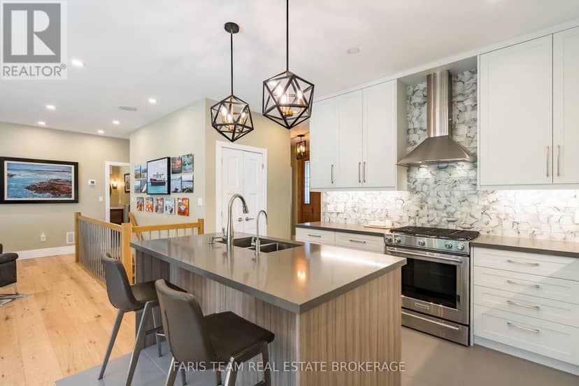 15 Stoney Road — photo 7 of 33