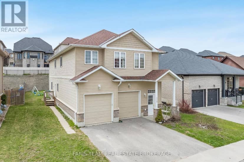 3118 Emperor Drive — photo 2 of 31