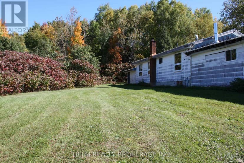 471 Trunk Road — photo 11 of 22