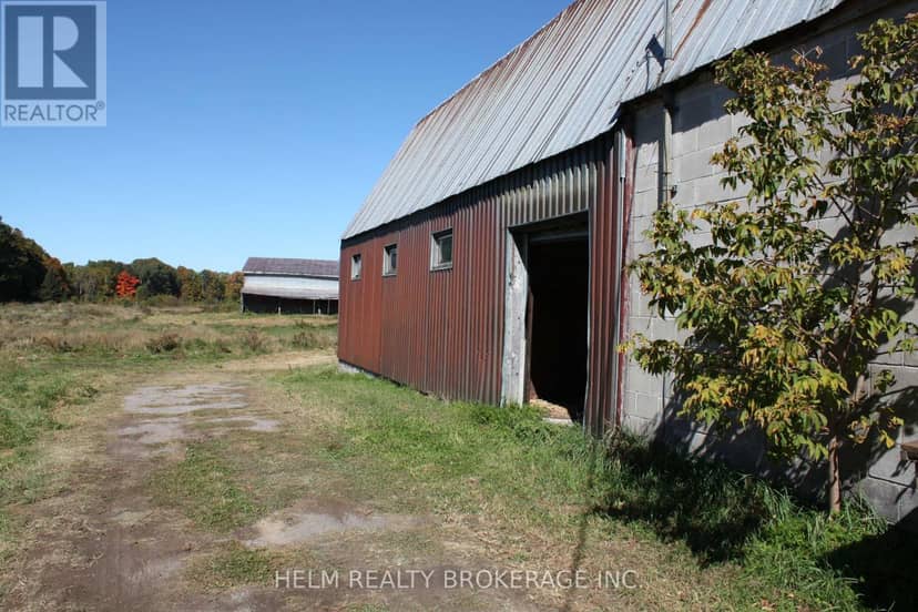471 Trunk Road — photo 16 of 22