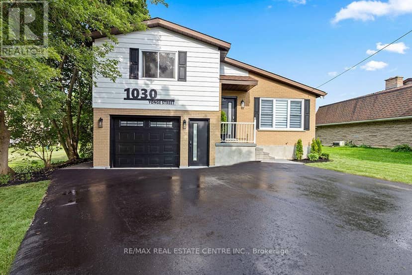 1030 Yonge Street S, Brockton, photo 2