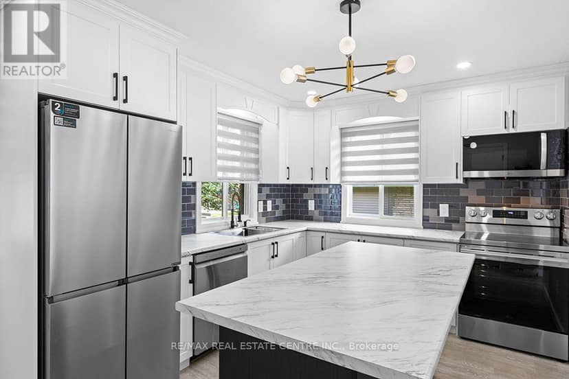 1030 Yonge Street S, Brockton, photo 8