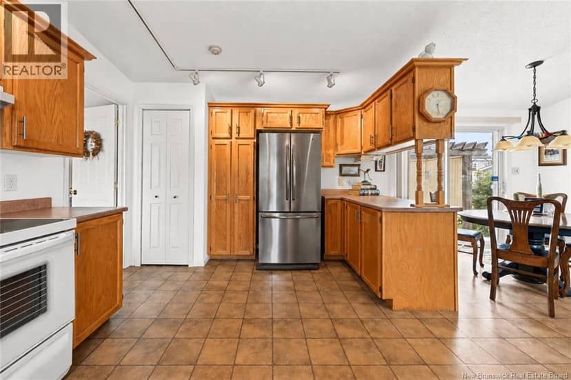 9 Blue Ash Street — photo 7 of 37