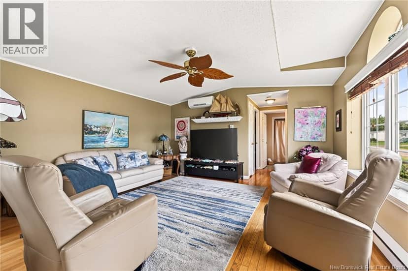9 Blue Ash Street — photo 14 of 37