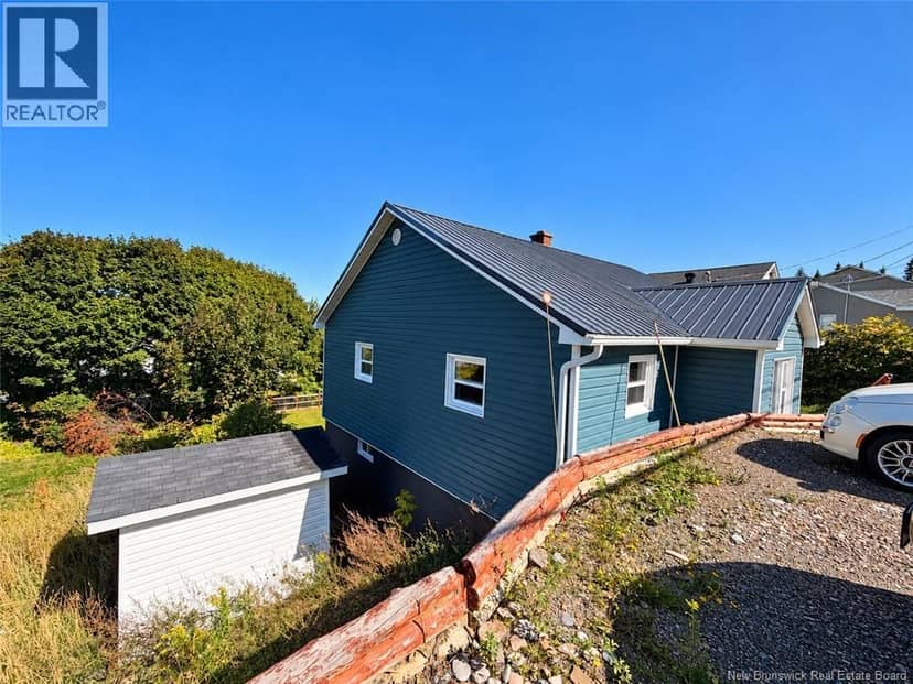 333 Victoria Street — photo 10 of 23