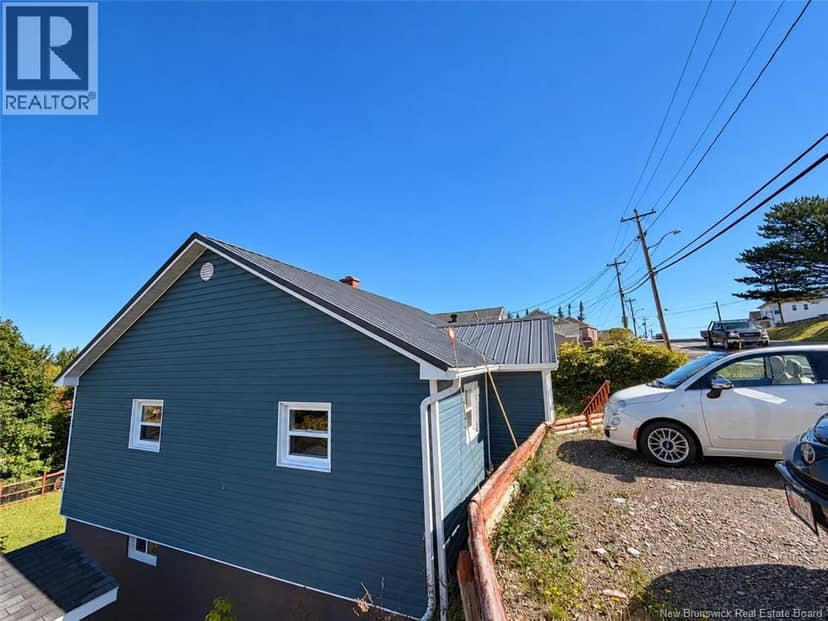 333 Victoria Street — photo 12 of 23