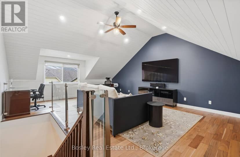 8 - 104 Farmgate Road — photo 24 of 32