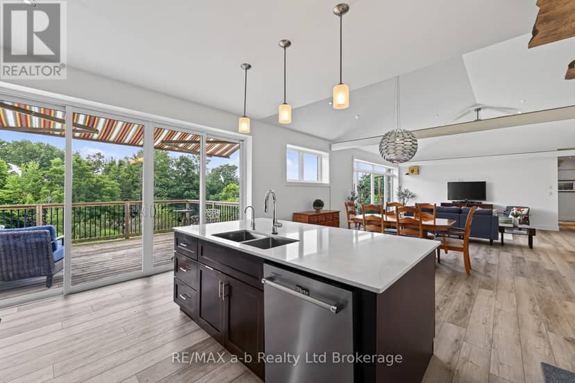 8827 Prince Street — photo 15 of 40