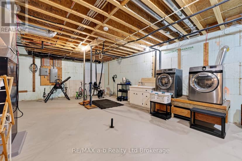 8827 Prince Street — photo 35 of 40