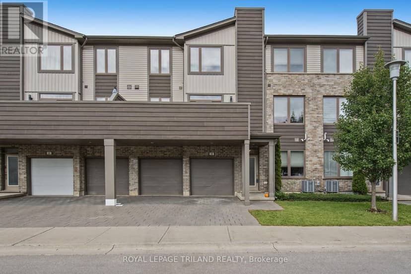 10 - 1960 Dalmagarry Road, London North