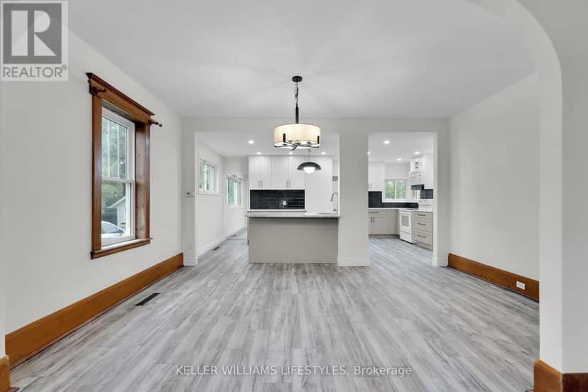 95 John Street E — photo 11 of 40