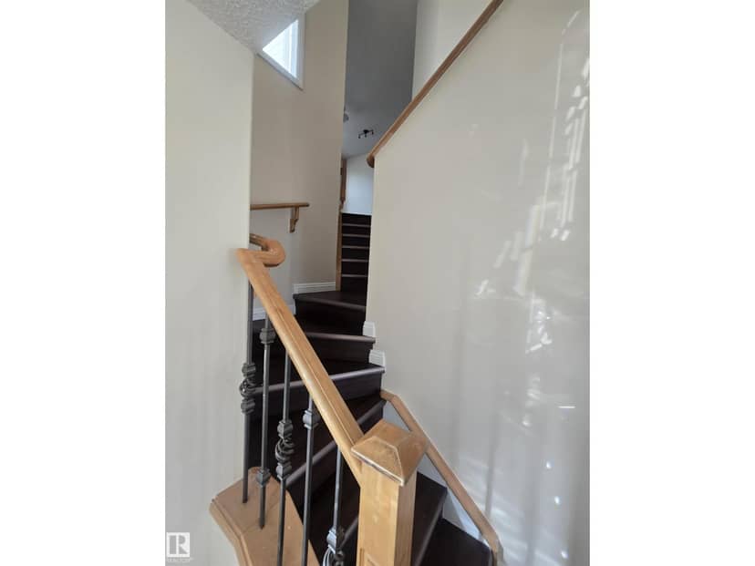 13812 149 AV NW — photo 23 of 31