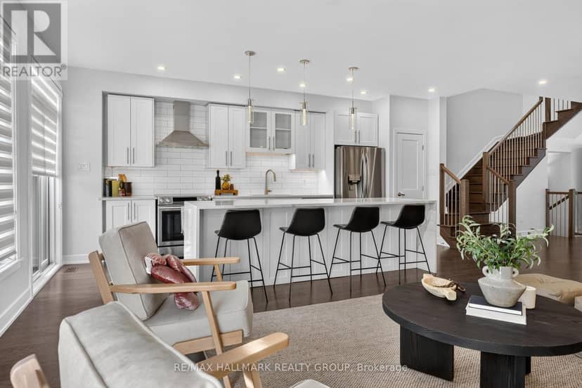 1033 Hydrangea Avenue — photo 14 of 40