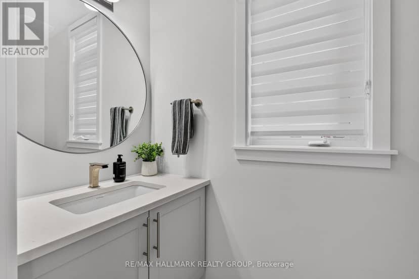 1033 Hydrangea Avenue — photo 4 of 40