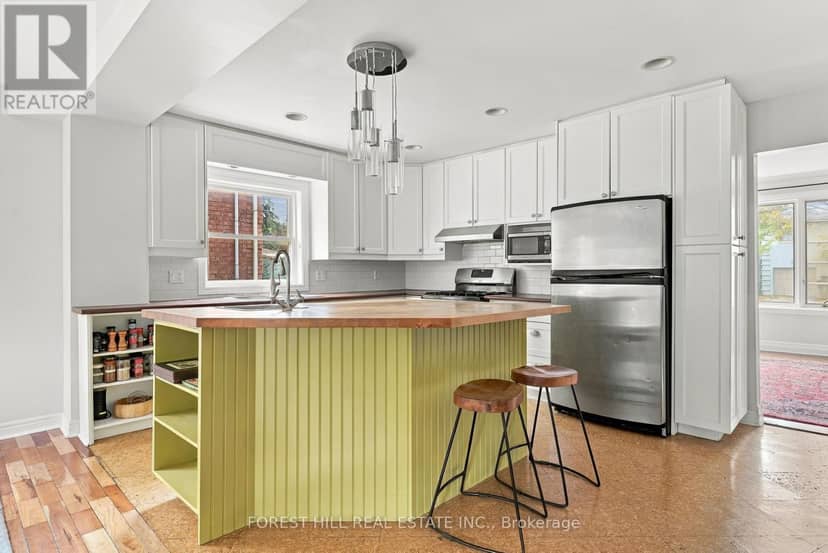11 Urbandale Avenue, Toronto, photo 7