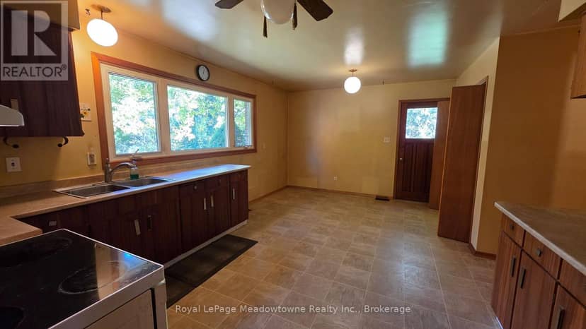 4202 15 Side Road — photo 14 of 30