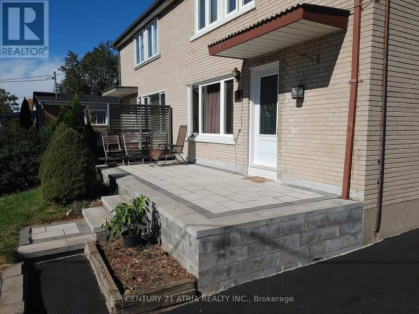 36 Chesapeake Avenue, Toronto, photo 2